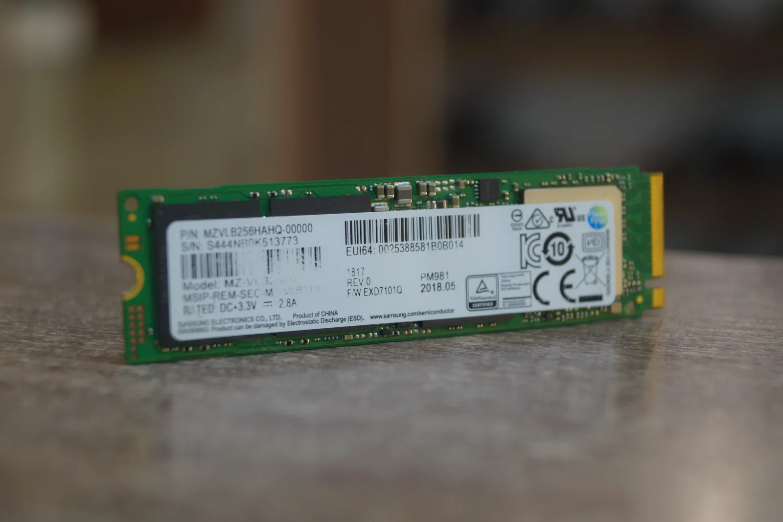 SSD накопичувач Samsung (MZVLB256HAHQ-00000) 256 ГБ Б/У | TVOYO